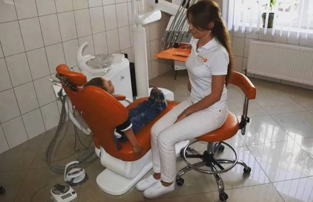 Стоматологическая клиника "Orange clinic" ("Оранж клиник") — фото 1