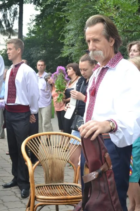 У Чернівцях вшанували пам'ять Юрія Федьковича (Фоторепортаж) — фото 2