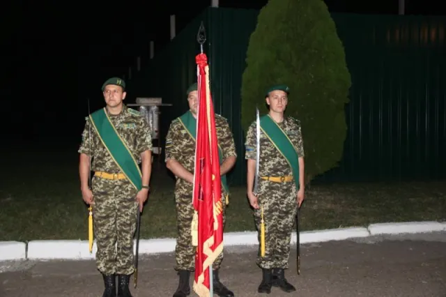 Бійці Чернівецького прикордонного загону повернулися з Луганська до Чернівців (Фоторепортаж) — фото 7