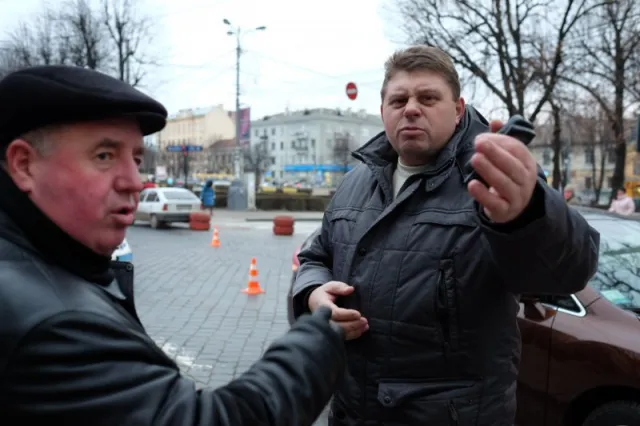 У центрі міста «Тойота» на «зебрі» збила дитину (Фото) — фото 3