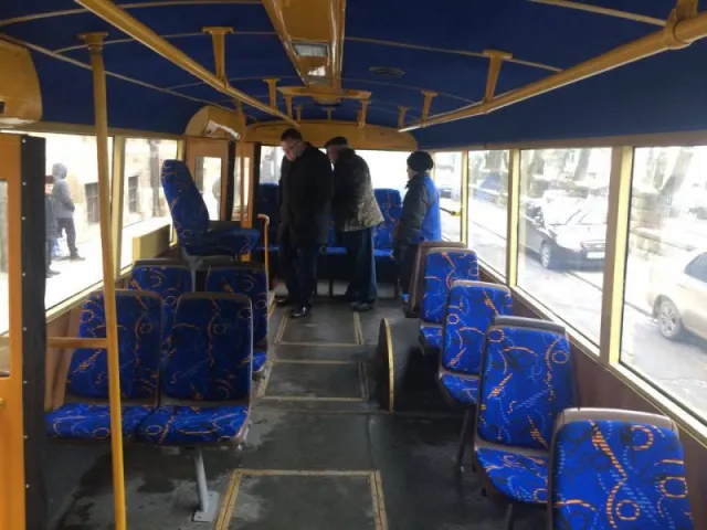 В оновленому чернівецькому тролейбусі буде плазмовий телевізор і звукова система (Фото) — фото 2