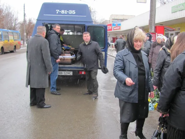 В останню путь провели Героя Владислава Трепка (фото) — фото 18