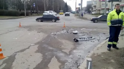У Чернівцях ще одне ДТП, один з постраждалих у реанімації (фото) — фото 2