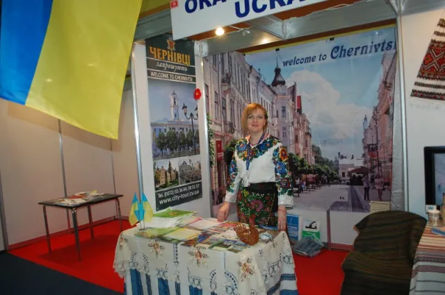 Буковинська делегація взяла участь у міжнародній туристичній виставці у Румунії (фото) — фото 9