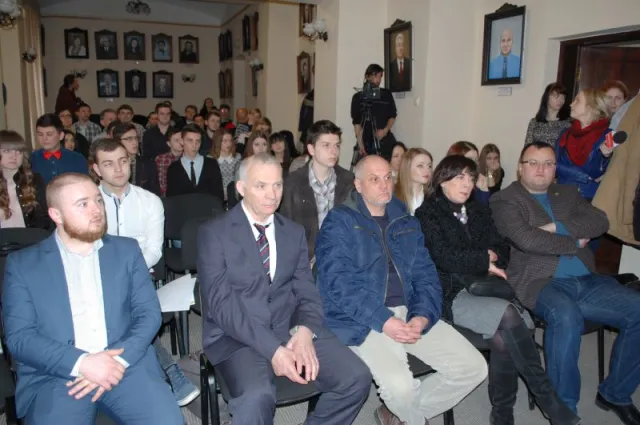Студенти-архітектори презентували 17 проектів бачення міста (фото) — фото 3
