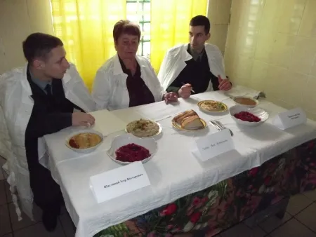 У Чернівецькій установі виконання покарань № 33 відбувся конкурс «Кращий кухар» (фоторепортаж) — фото 8