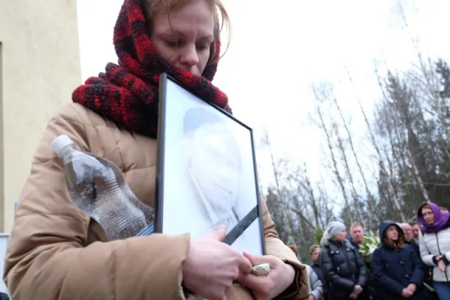 У Чернівцях попрощалися з відомим спортивним коментатором Сергієм Панасюком (фоторепортаж) — фото 5