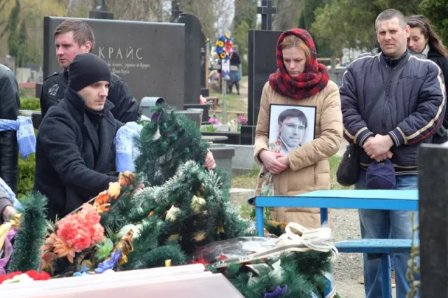 У Чернівцях попрощалися з відомим спортивним коментатором Сергієм Панасюком (фоторепортаж) — фото 6