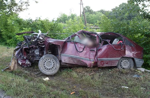 У жахливій ДТП загинуло двоє молодиків (відео) — фото 1
